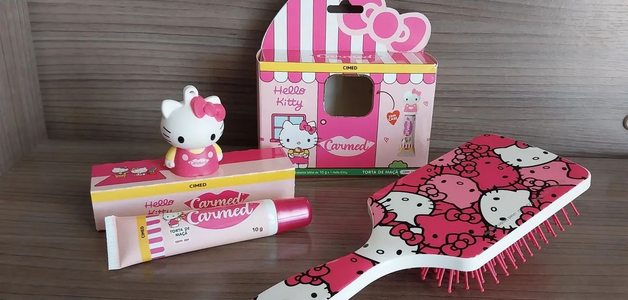 Kit Carmed Hello Kitty NOVO e Linda Escova