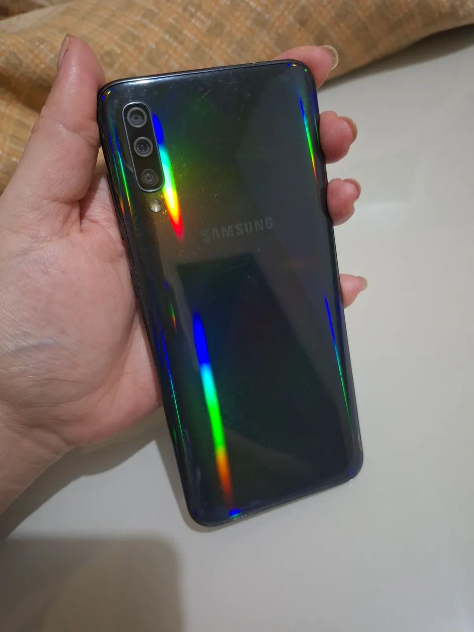 Samsung Galaxy A70 128GB / 6gb de RAM - Preto - Foto 2