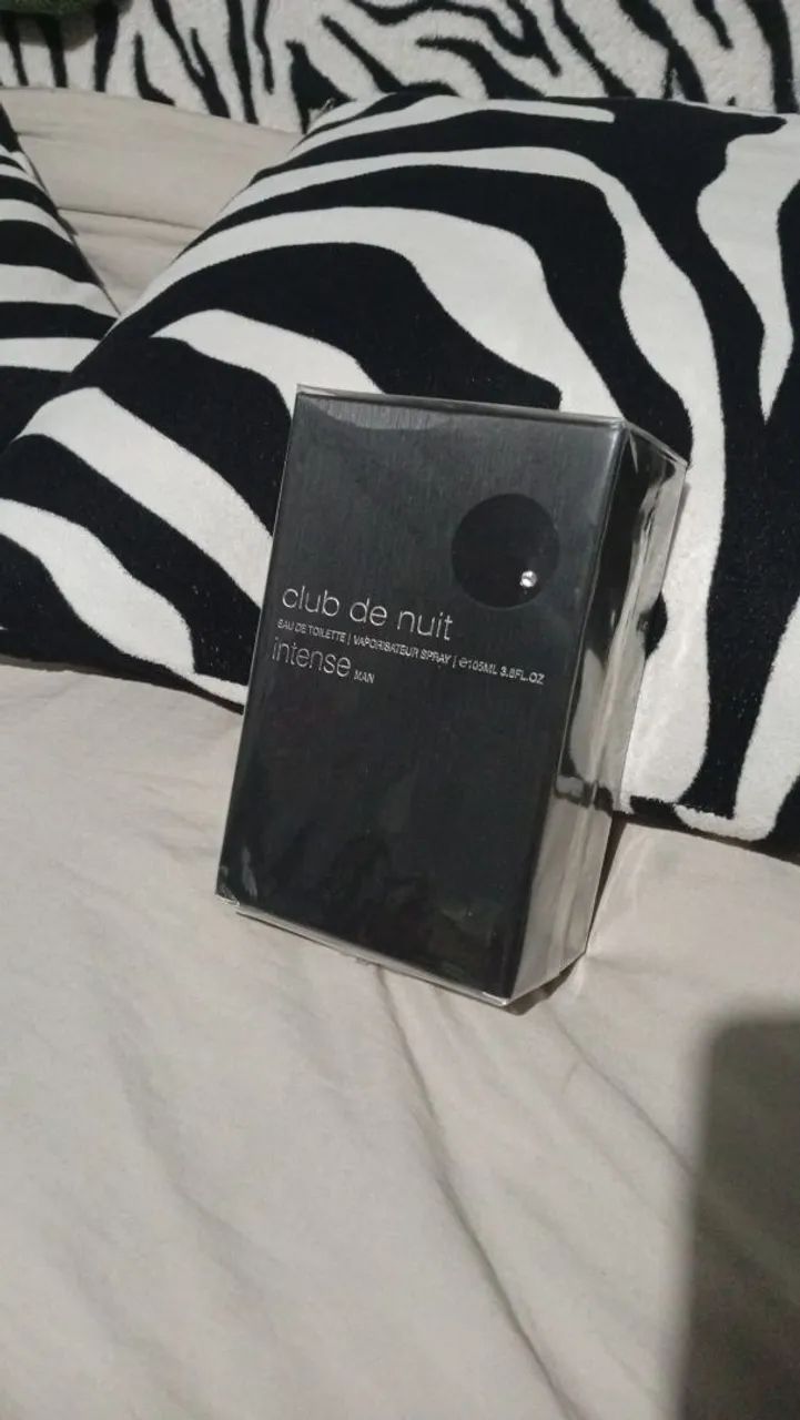 Perfume árabe Club de Nuit Intense Man edt - Foto 2
