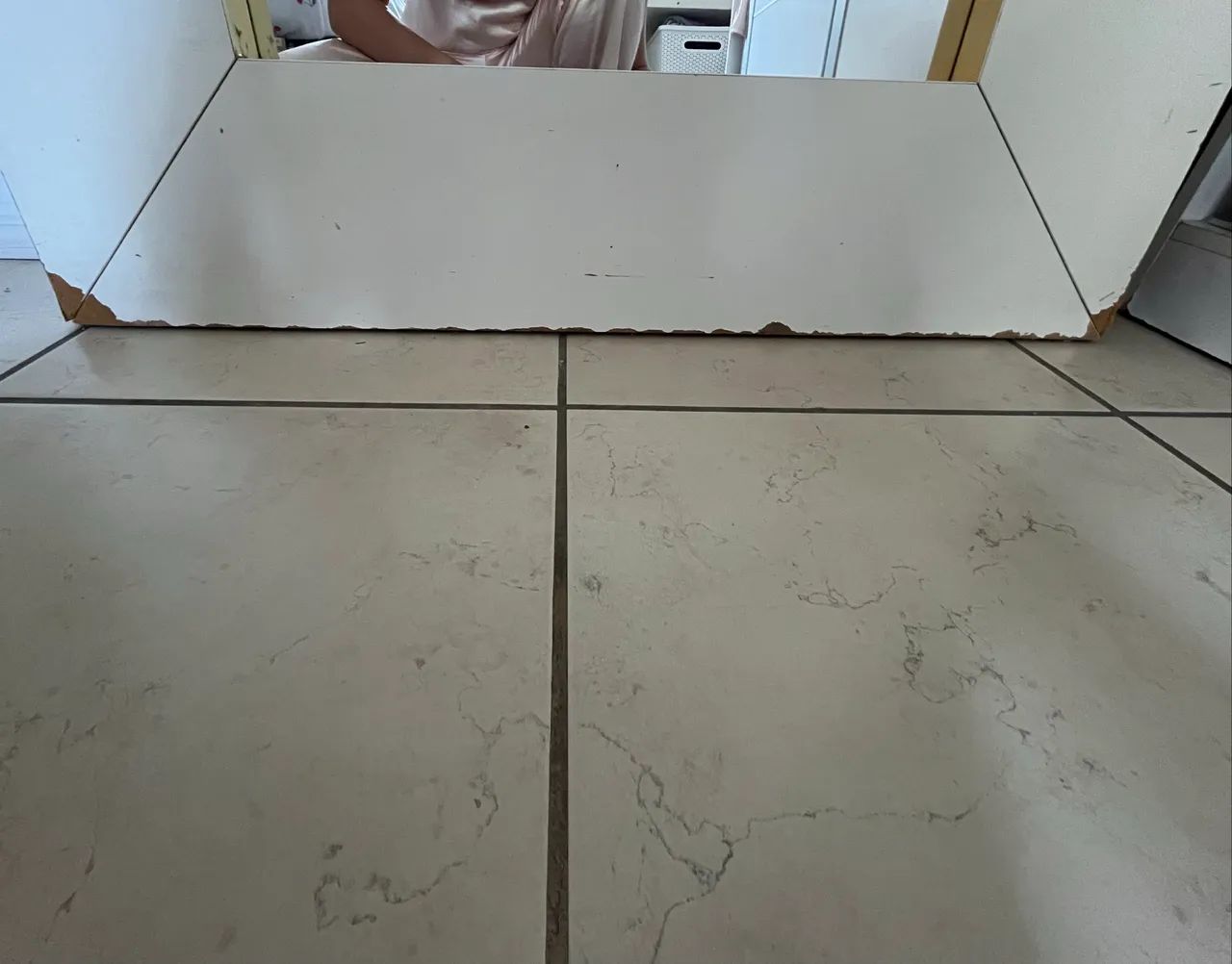 Espelho grande com moldura em madeira branco  - Foto 4