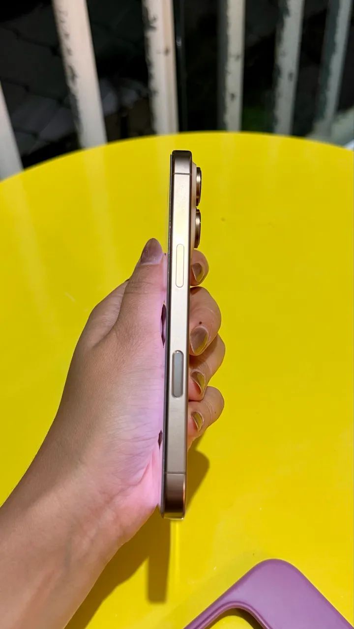 iPhone 16pro - Foto 4