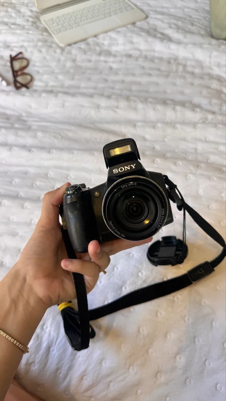 Sony DSC-HX1 9MP
