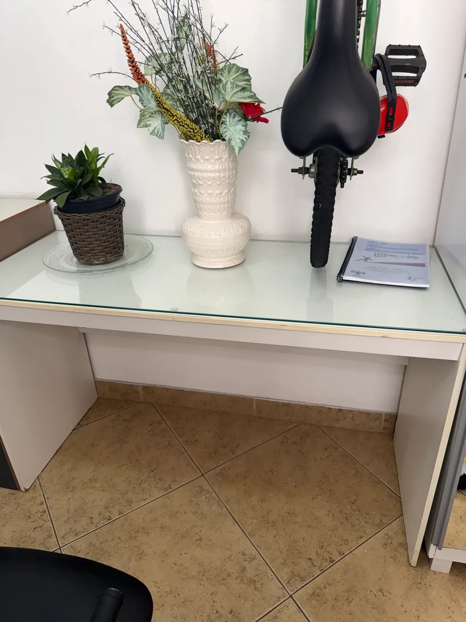Mesa de Escritório com Vidro  - Foto 5
