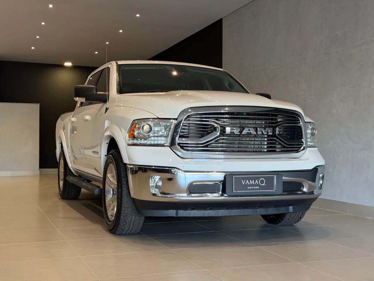 Ram Classic CLASSIC LARAMIE 5.7 CD V8 4X4 Aut. 2023