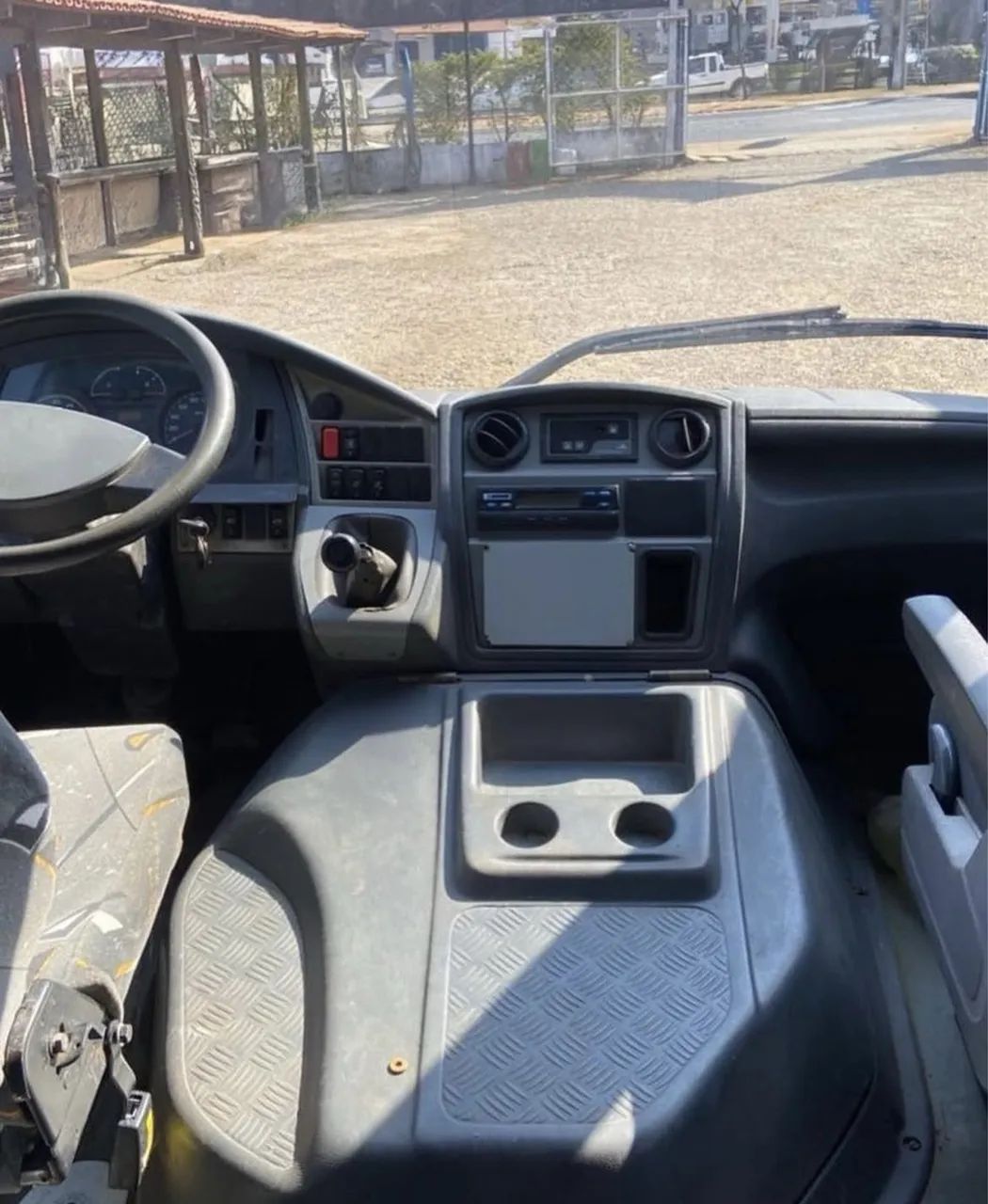 MICROÔNIBUS  - Foto 4