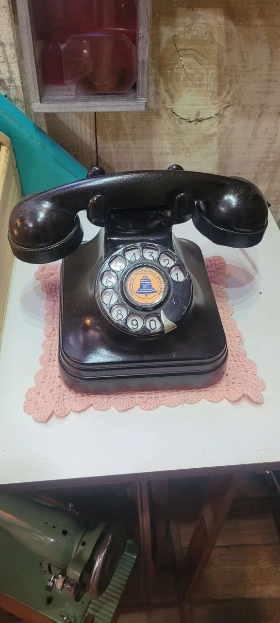 Telefone antigo