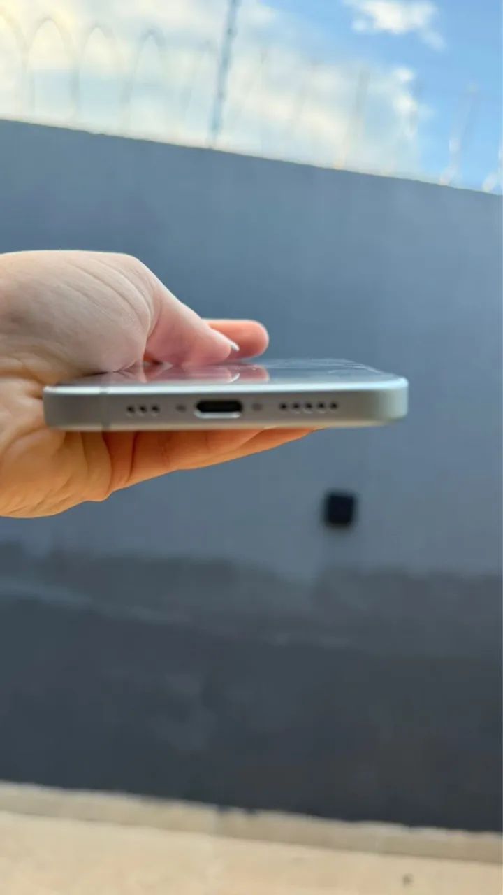 Iphone 15 128Gb com caixa e nota, está novo - Foto 3
