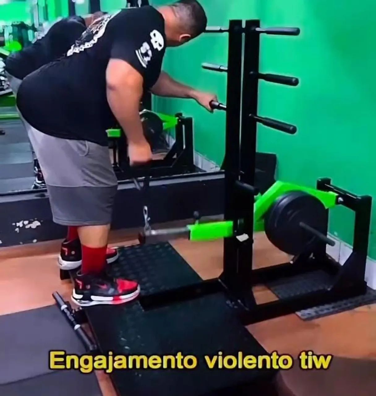 Máquina de musculação  - Foto 5