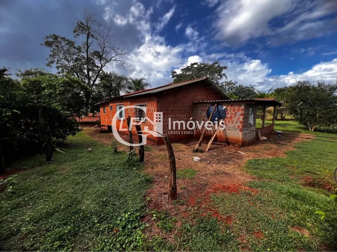 Chácara 7 Hectares com Poço-artesiano e Casa Grande - Foto 2