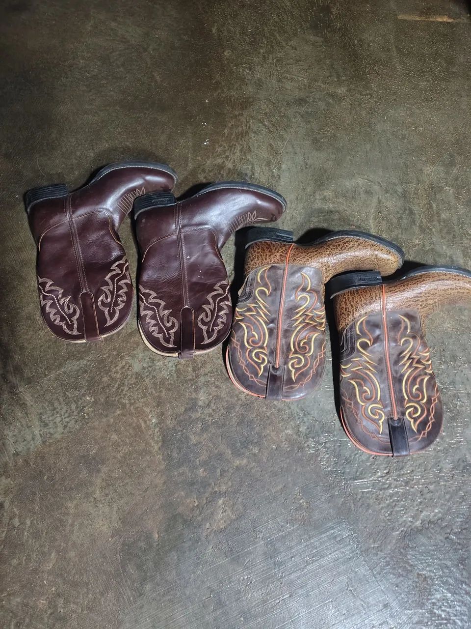 Vendo  ou troco Dois par de Botas 