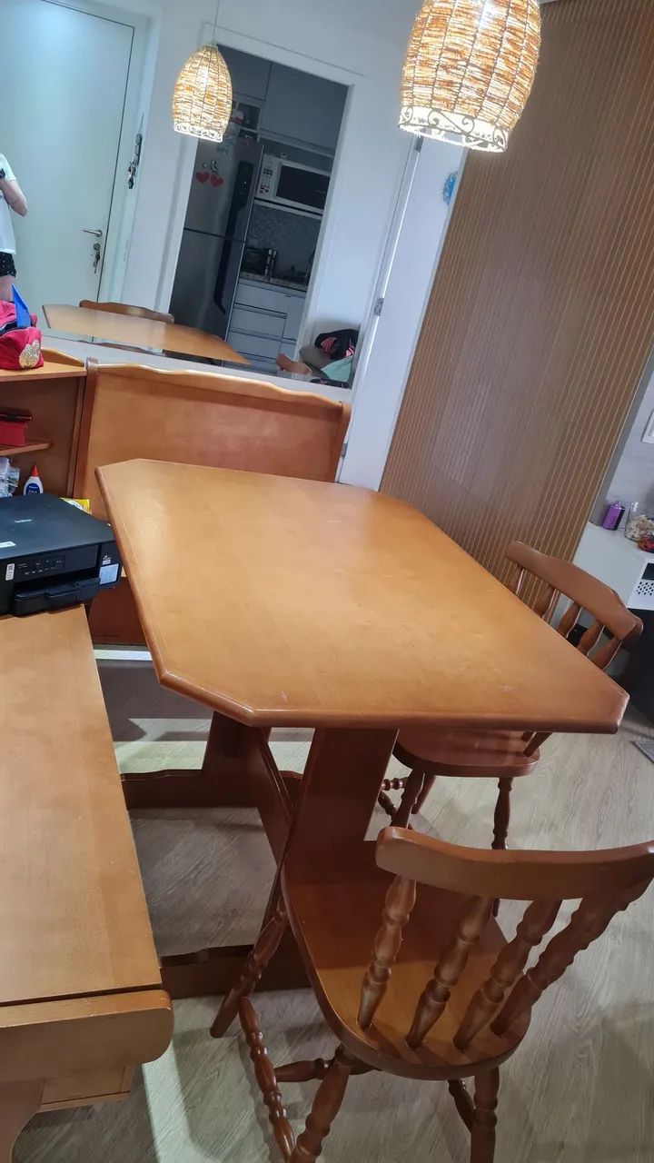 Mesa madeira maciça com cadeiras - Foto 3