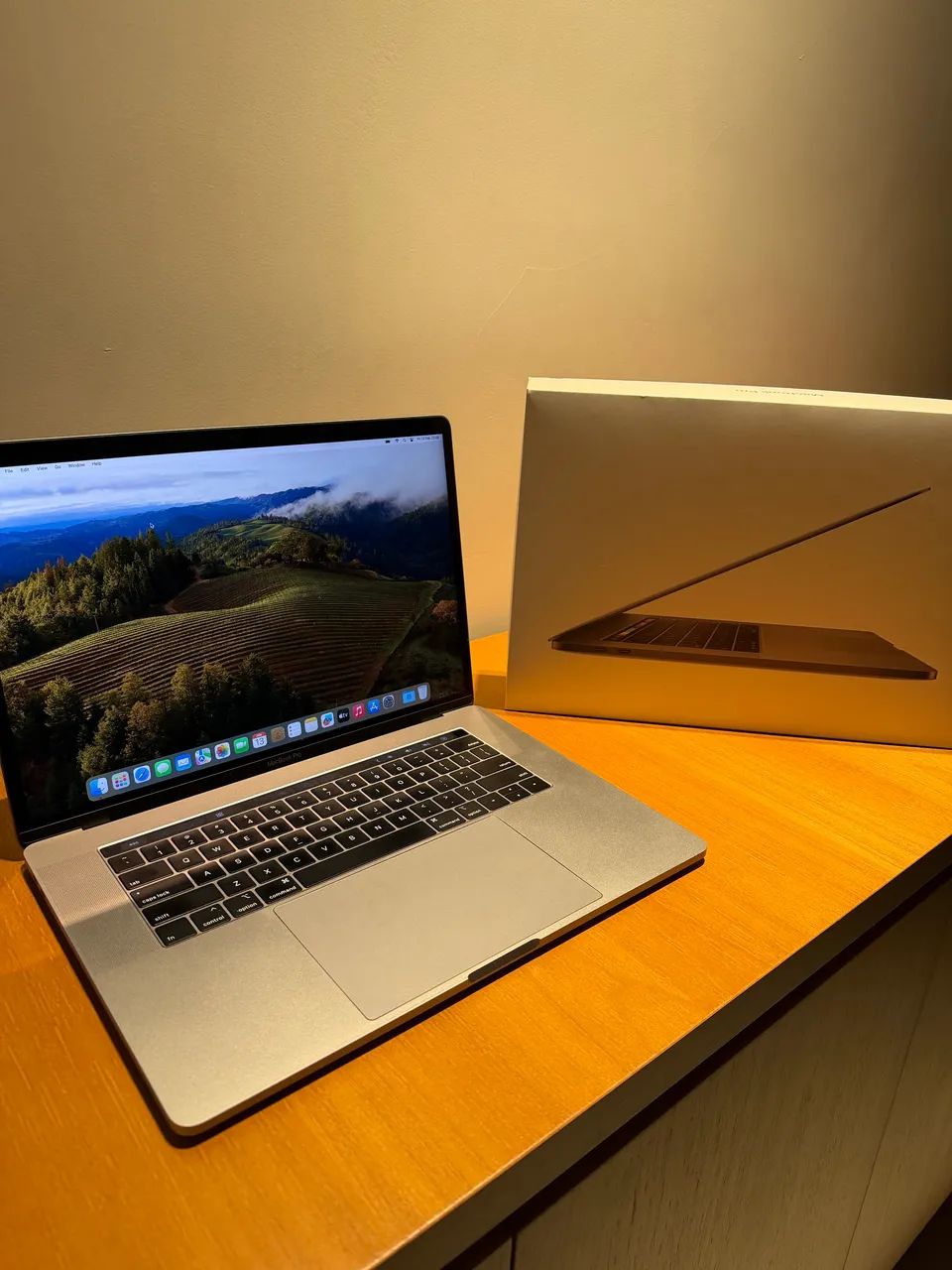 MacBook Pro 2018 15? 16GB RAM 512GB SSD - Notebooks - Urbanova V