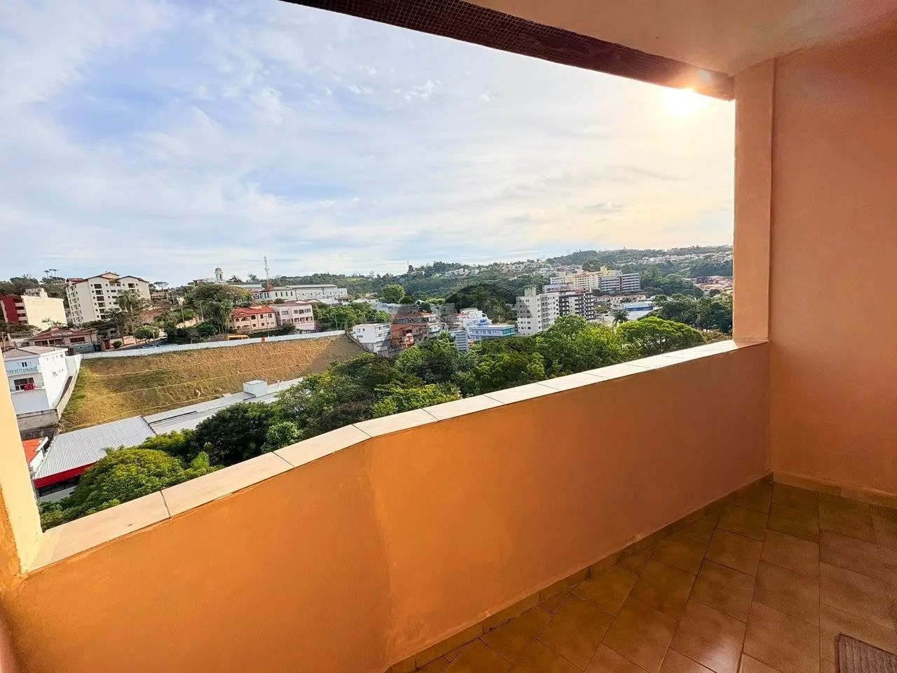 Apartamento | Com Suíte | Varanda | Edifício Patrícia | Serra Negra-SP - Foto 3