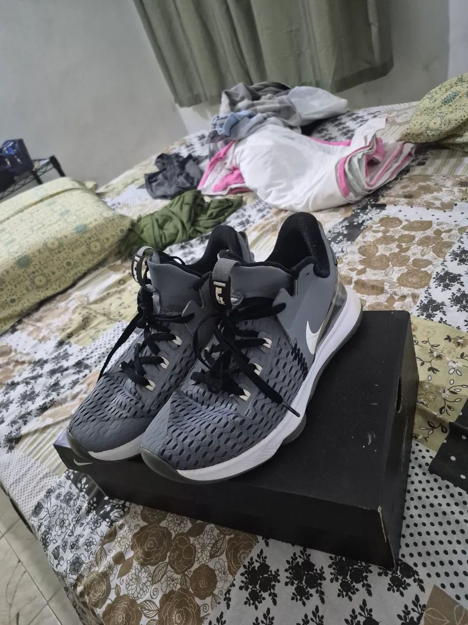 Tênis Nike LeBron Witness 5 Cool Grey ORIGINAL