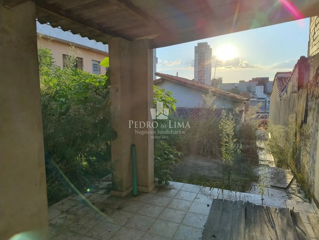 Terreno com casa antiga - Foto 3
