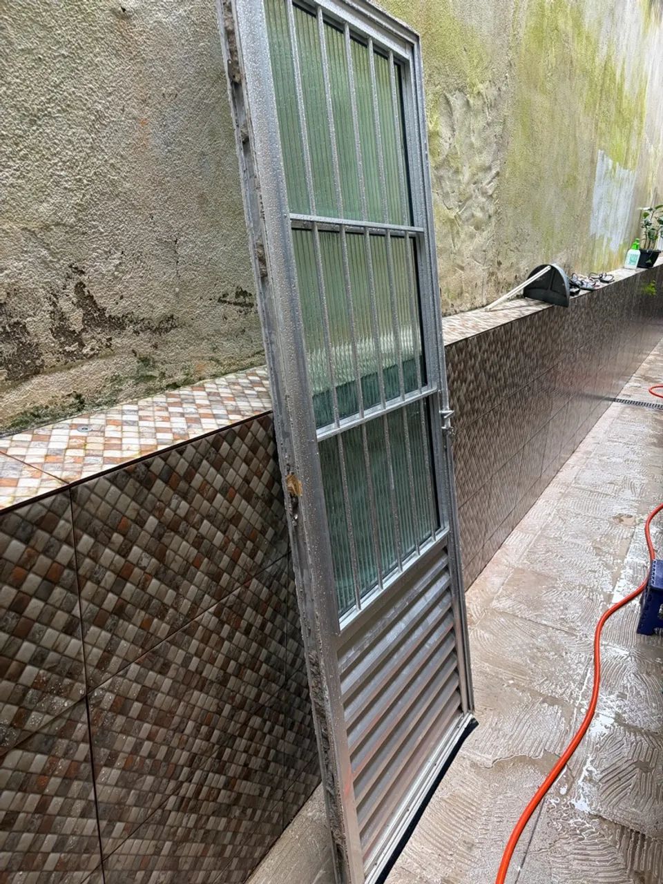 Porta alumínio brilhante 210 x 80