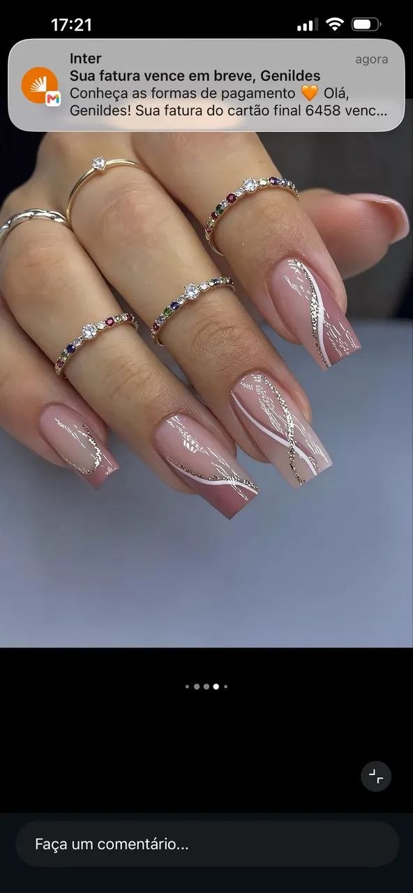 Vaga para Manicure 
