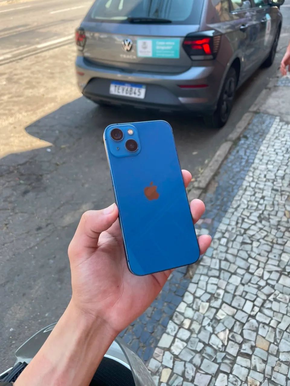 iPhone 13 Azul + Carregador e Capinha - Foto 3
