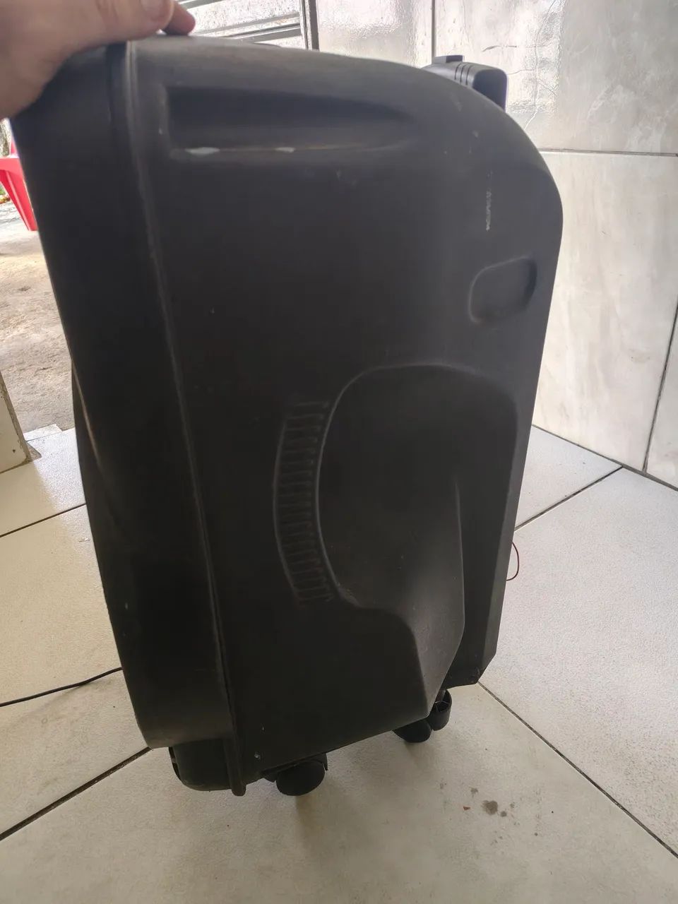 Caixa de som grande é adaptada só pega bluetooth muito bom  - Foto 2