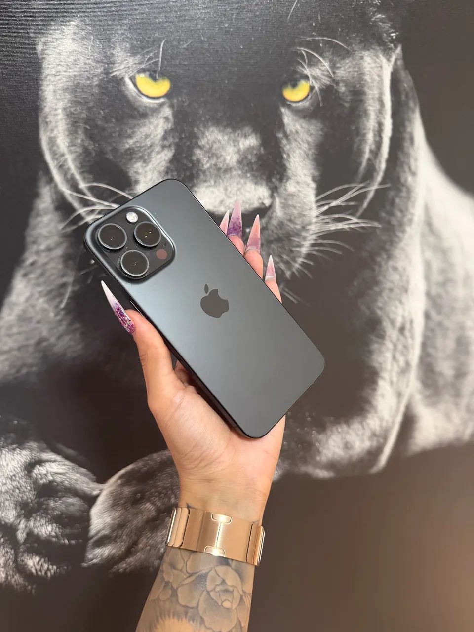 iPhone 15 Pro Max 256GB Titânio Preto  - Foto 3