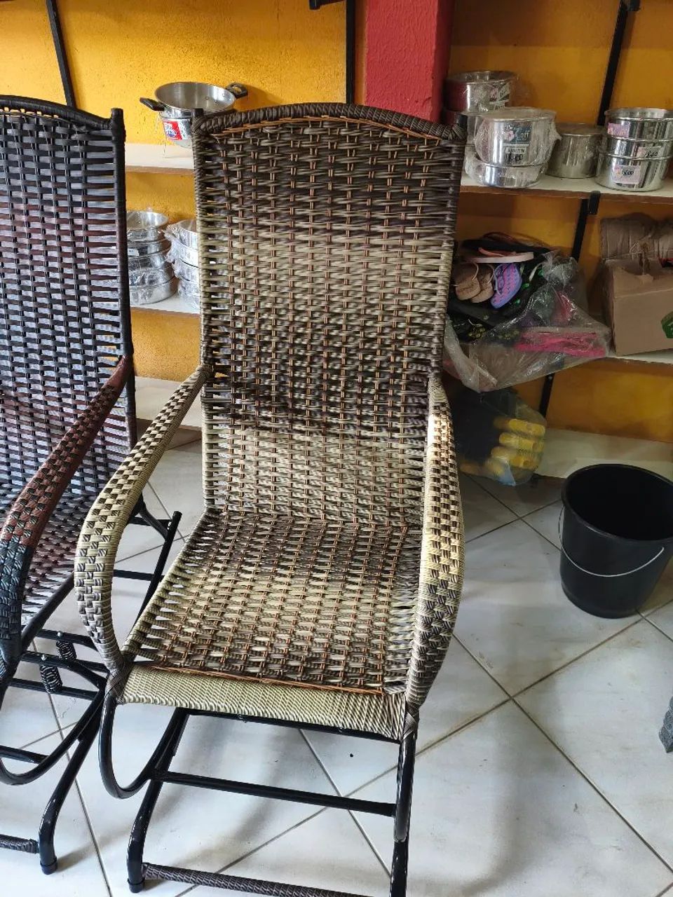 Cadeira de balanço reforçada 04 molas Extra grande R$220,00 - Foto 3