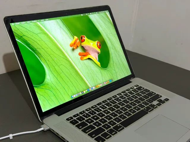 MacBook Pro Retina 15 / i7 / 16GB / SSD 500GB / Excelente
