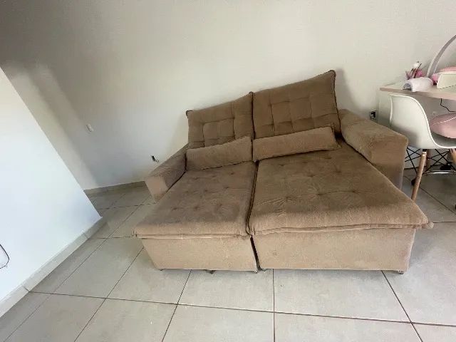 Sofá, cama QUEEN , máquina de lavar , ar condicionado, televisão 50 polegadas  - Foto 2