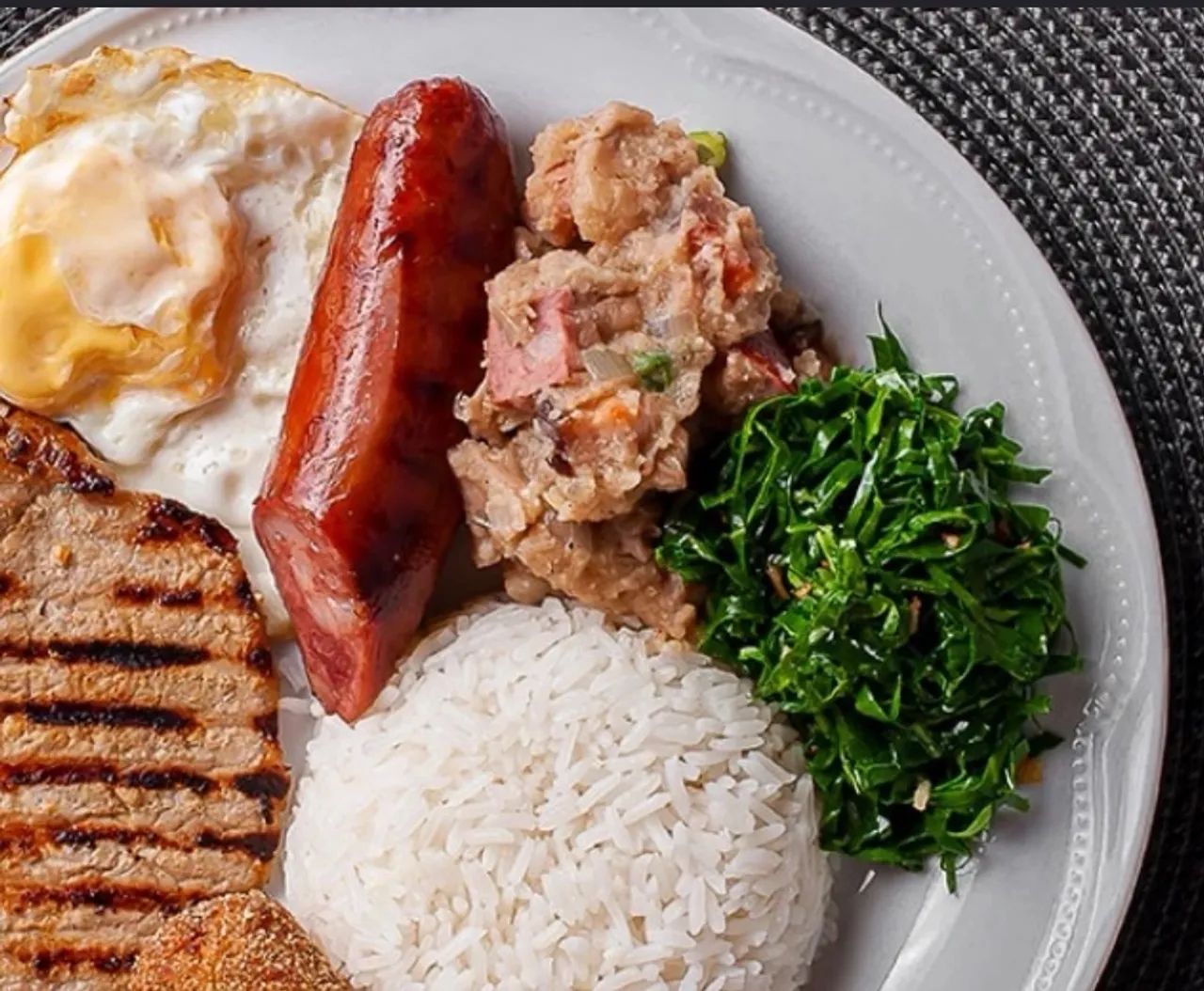 Auxiliar de cozinha