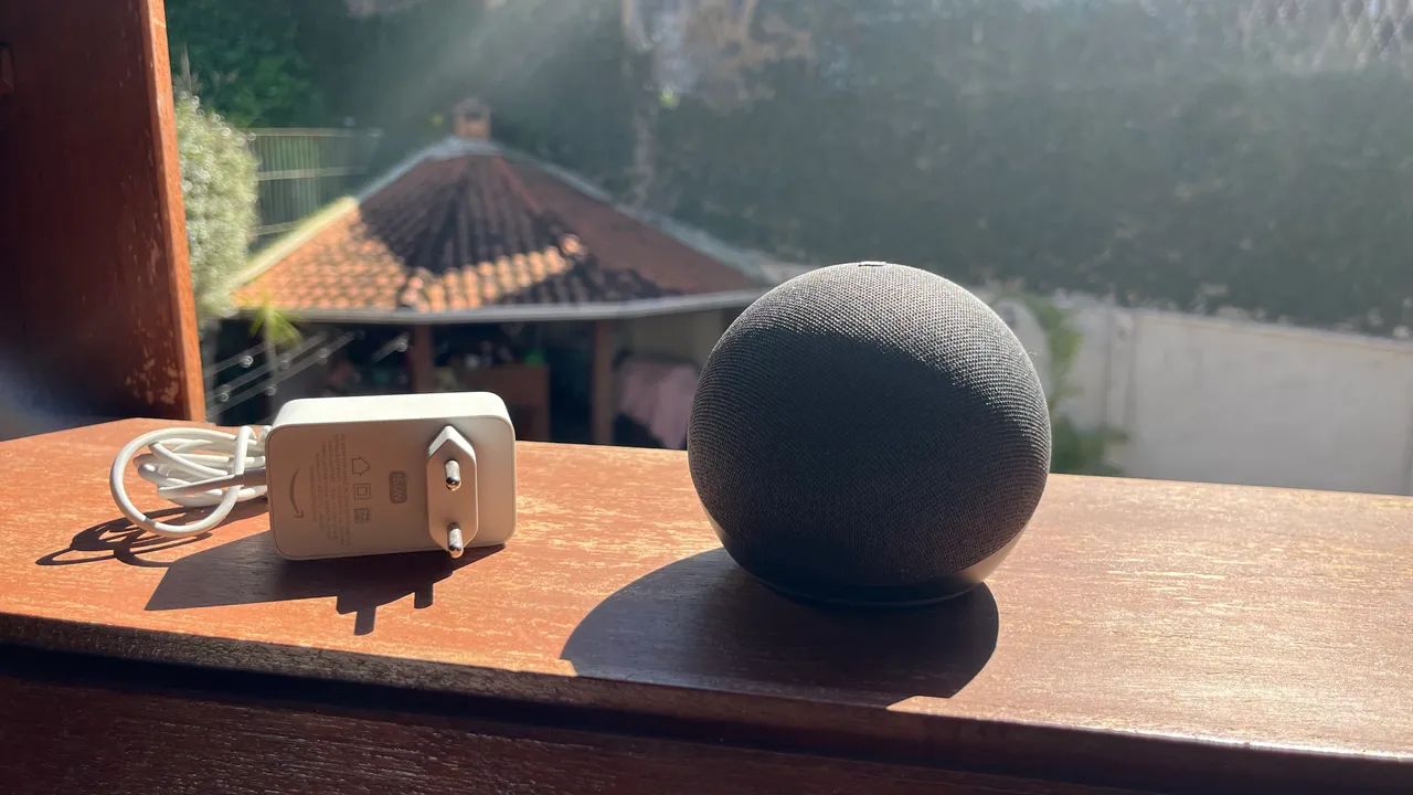 Echo Dot (4ª Geração): Smart Speaker com Alexa | Cor Preta - Foto 2