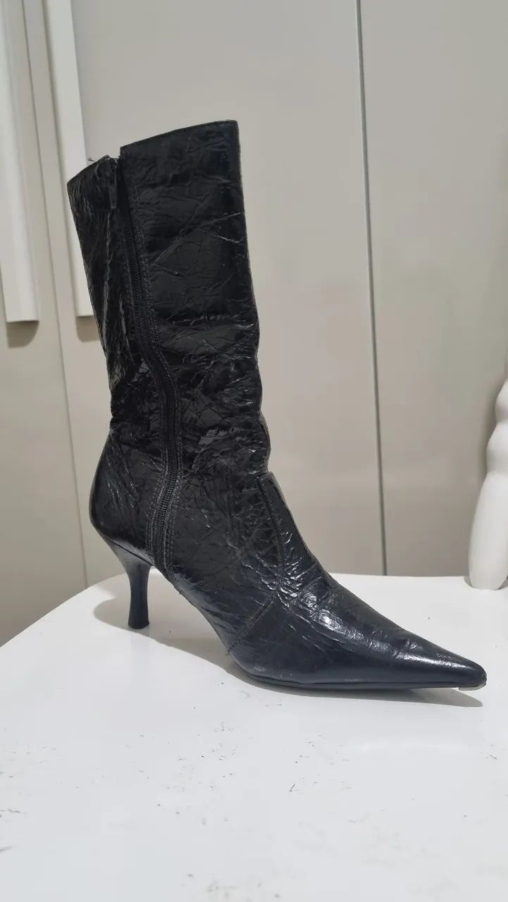 Bota de couro da marca naturali - Foto 2
