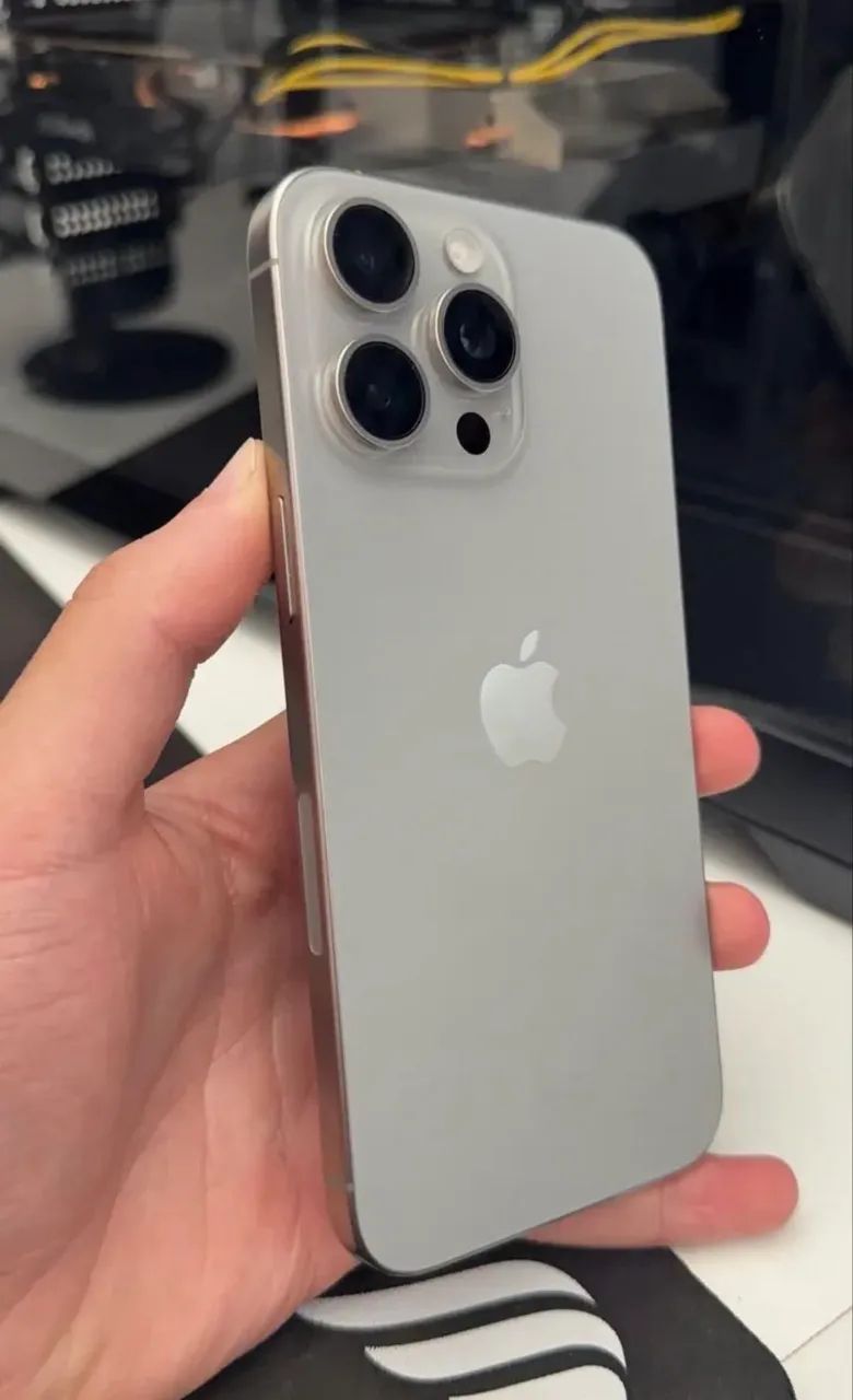 IPHONE 15 PRO MAX  - Foto 3