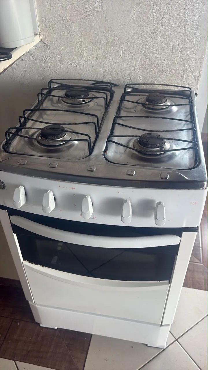 Fogão 4 bocas 