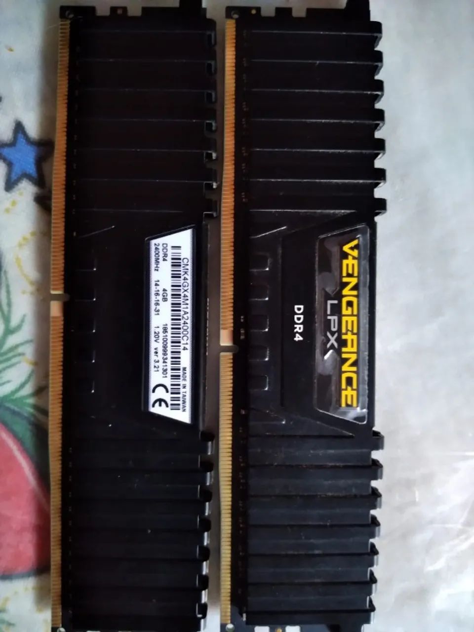 Memoria RAM DD4 2 pentes de 4gb - Foto 4