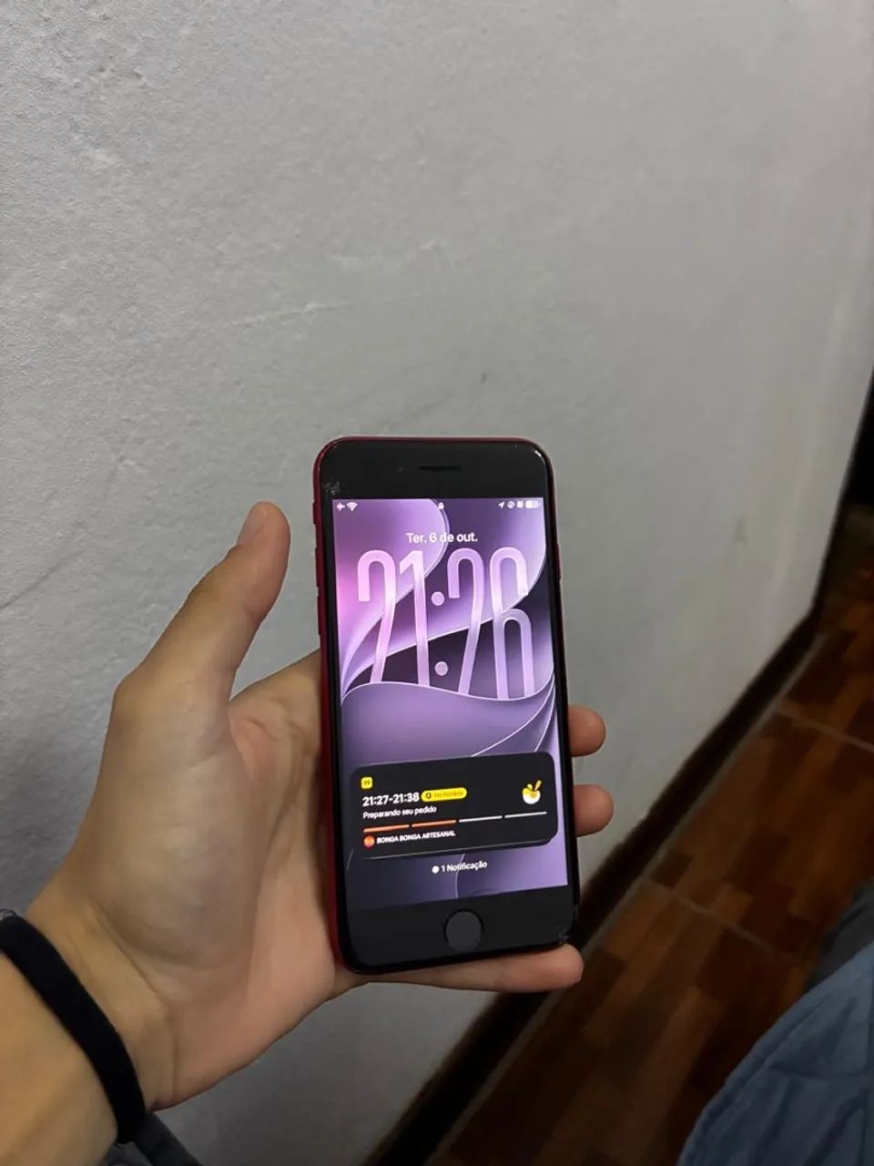 iPhone SE 64g