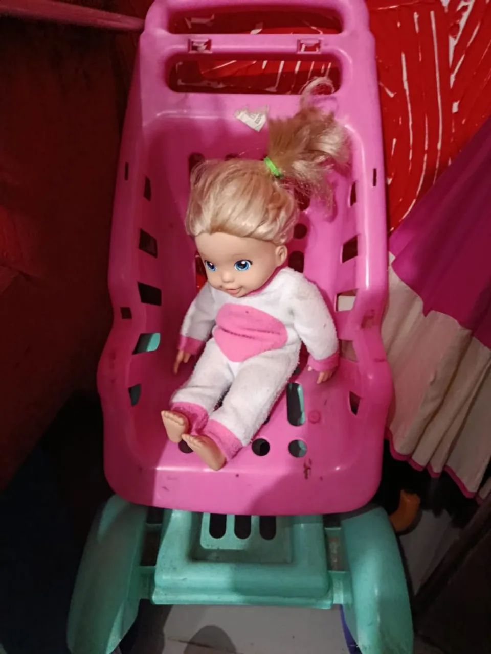 Boneca com carrinho  - Foto 2