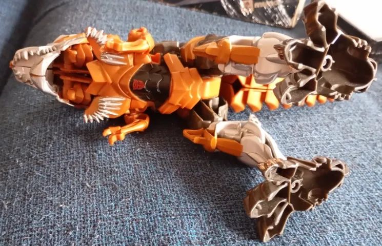 Boneco Transformers Grimlok Hasbro Tomy - Foto 4