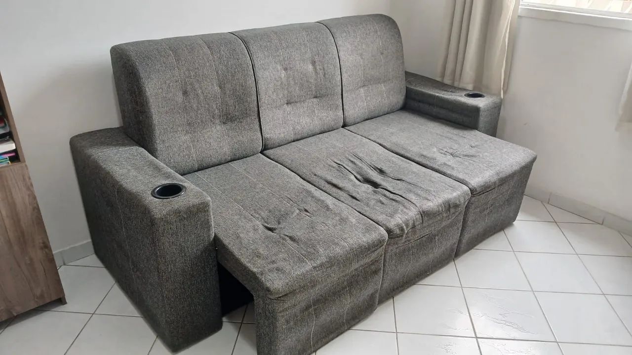 Vendo Sofá 3 Lugares - Foto 4