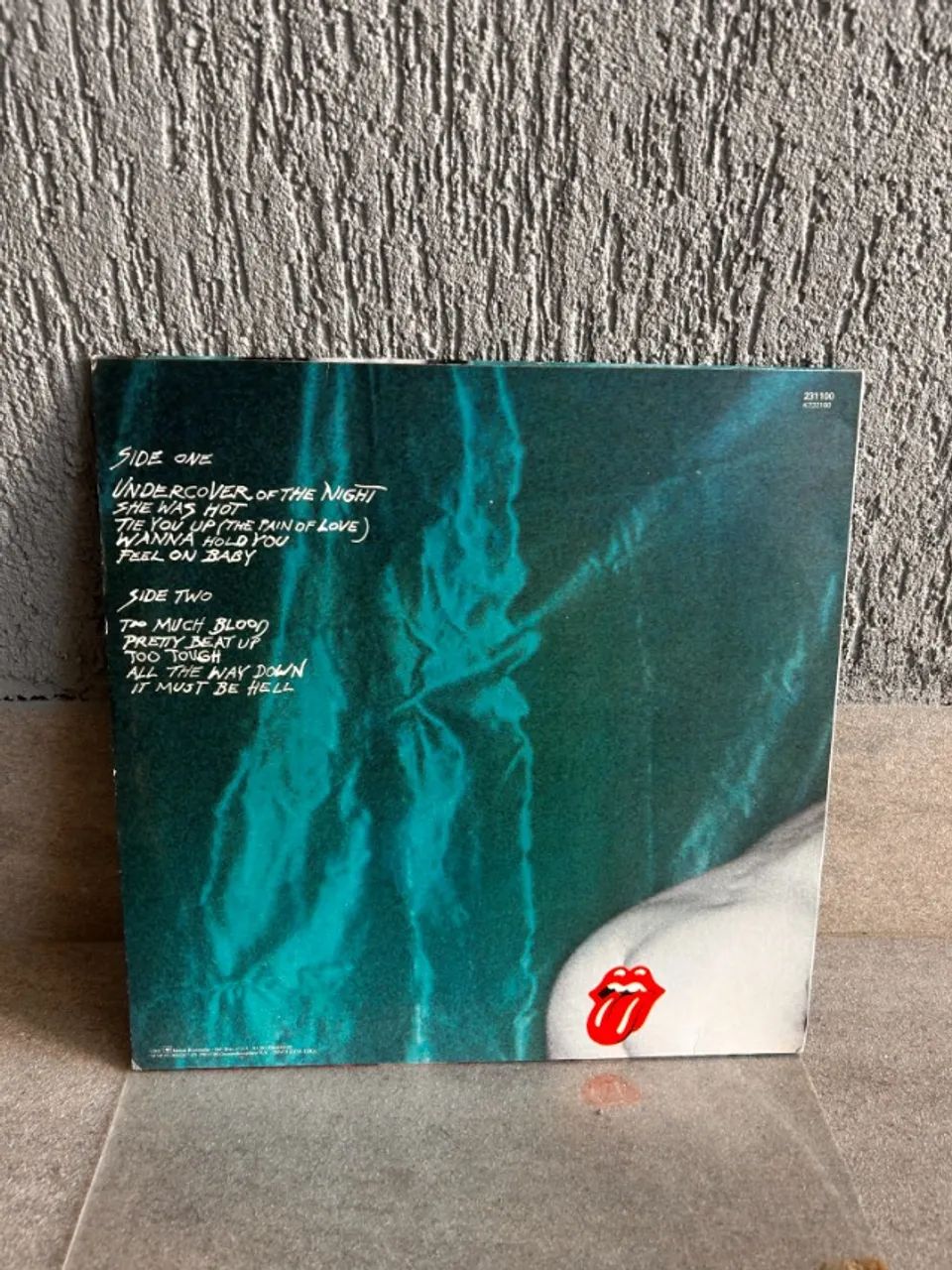 Vinil Undercover Rolling Stones com encarte  - Foto 2