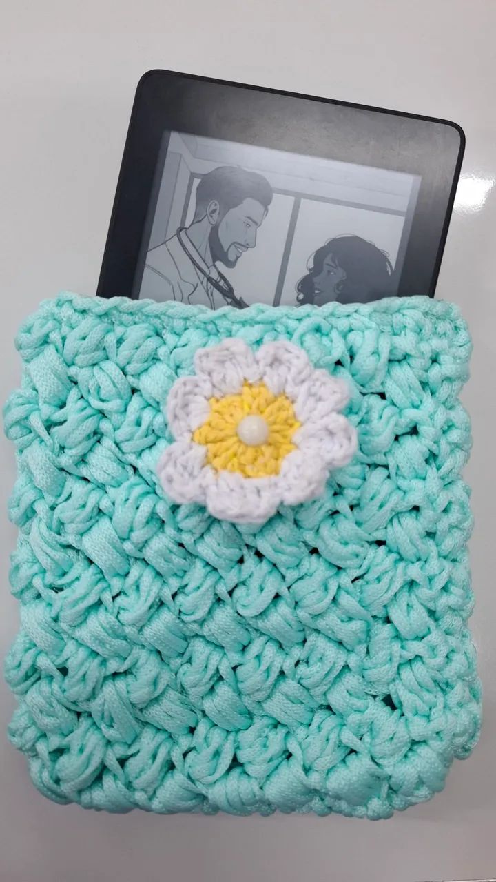 Capa de Kindle em Crochê - Foto 2