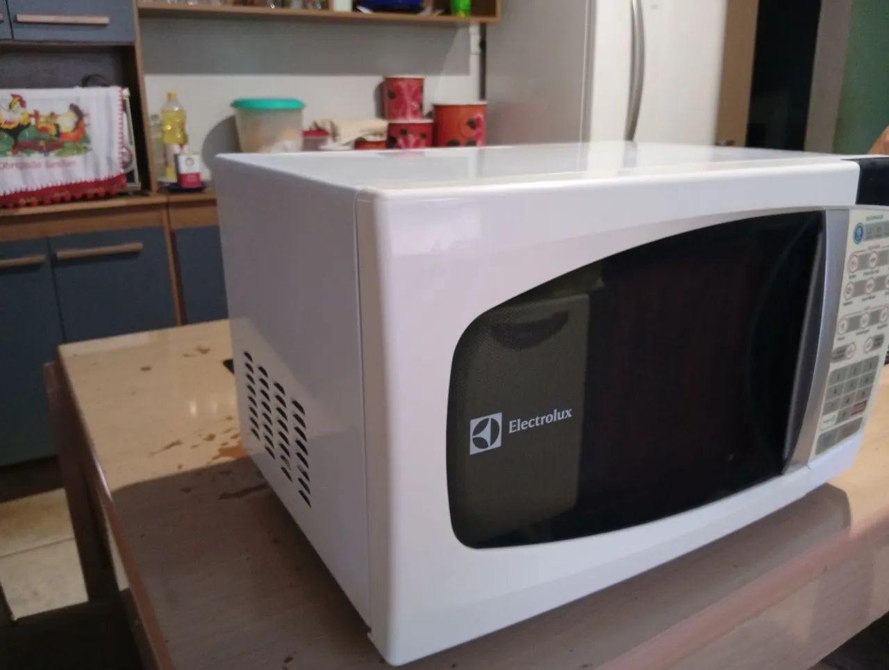 Microondas Eletrolux 20 litros  - Foto 4