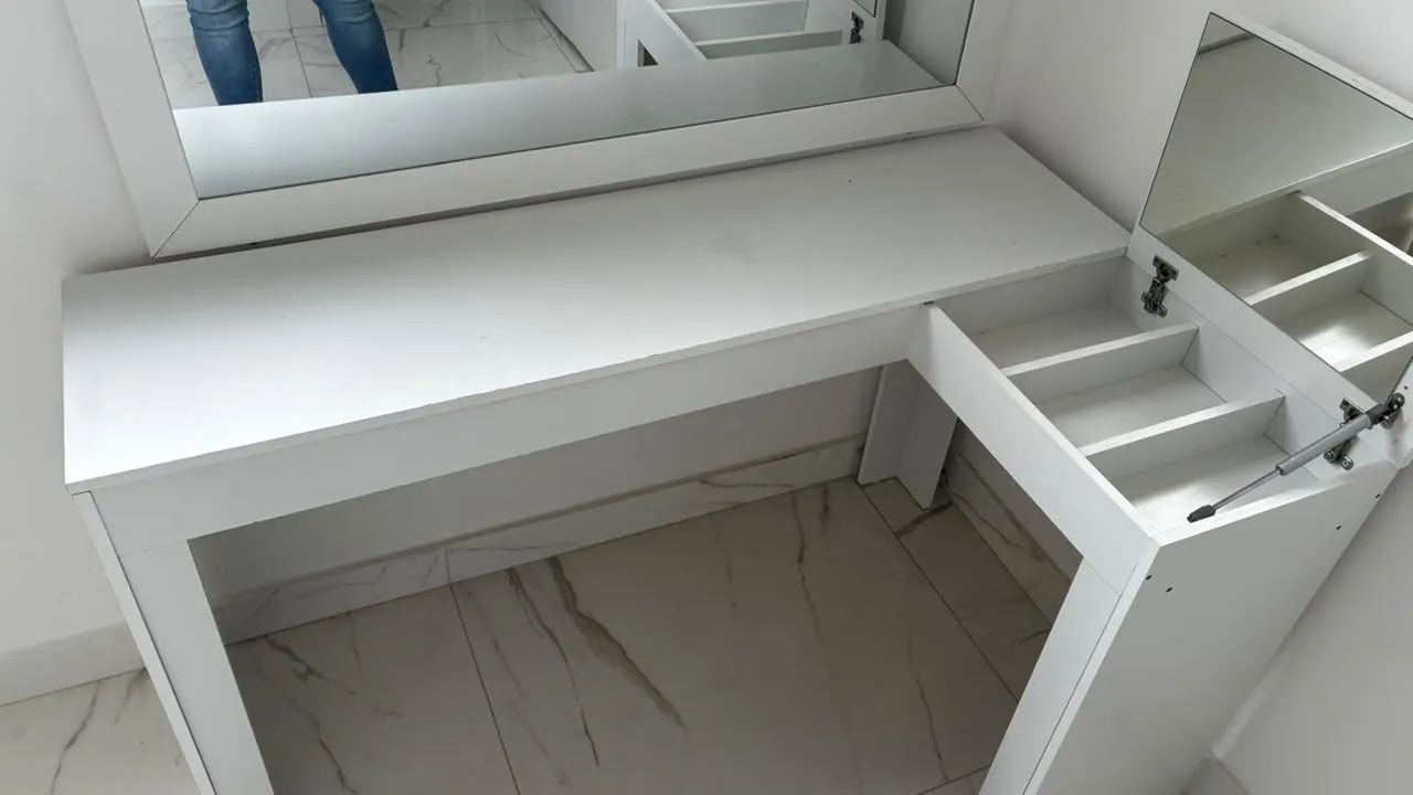Escrivaninha com espelho  - Foto 5