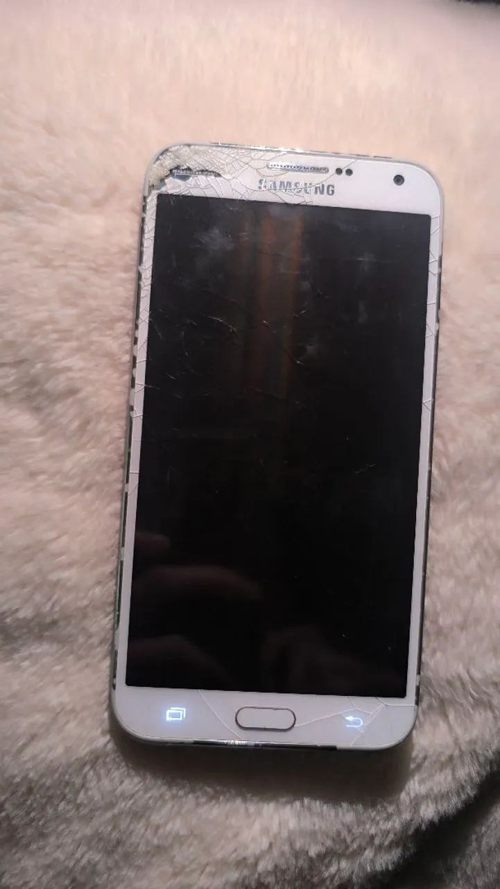 LOTE DE CELULARES E TABLETS ? PARA CONSERTO OU PEÇAS - Foto 3