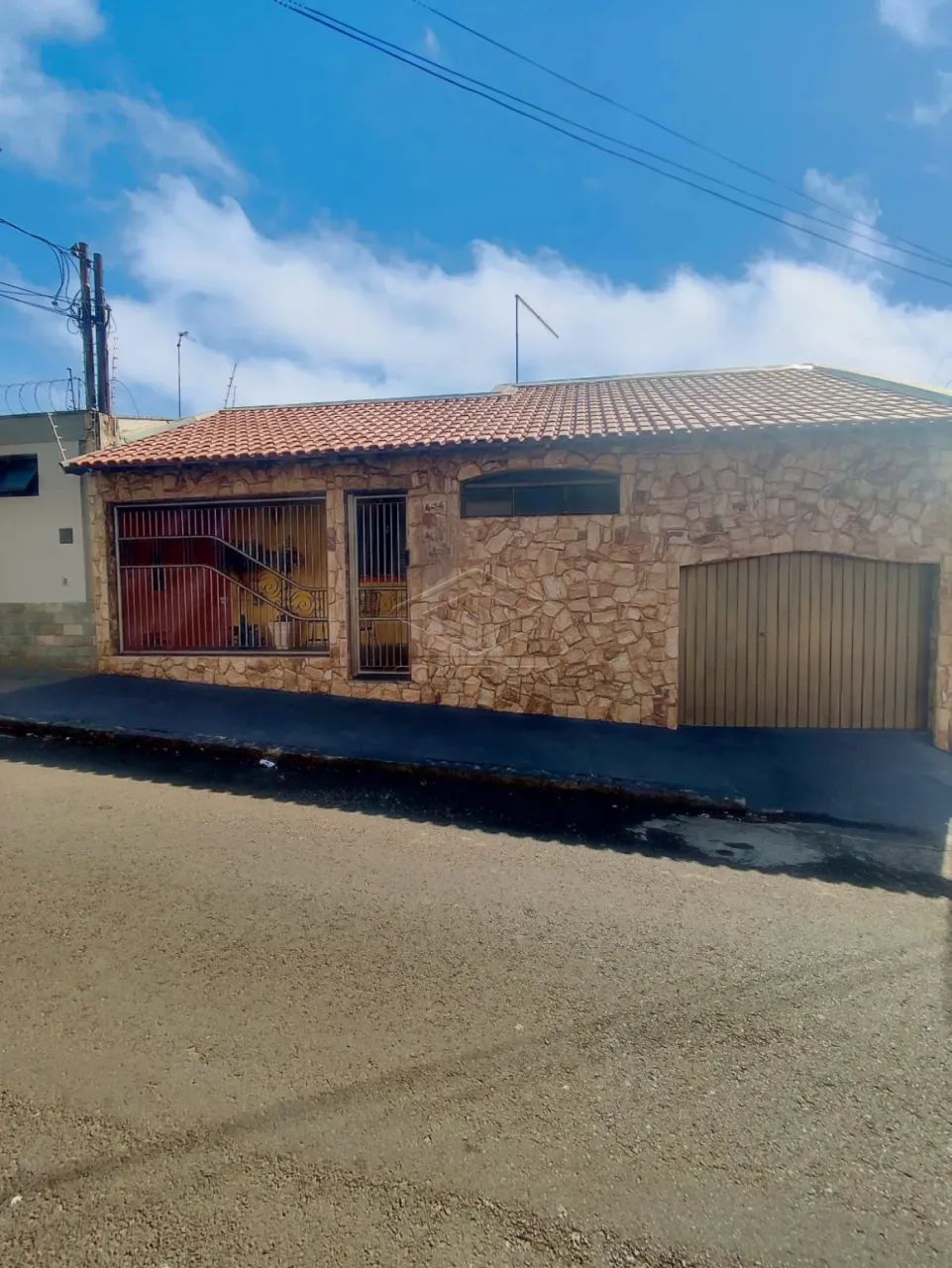 CASA NA BELA VISTA COM 02 DORMITÓRIOS + EDÍCULA COMPLETA