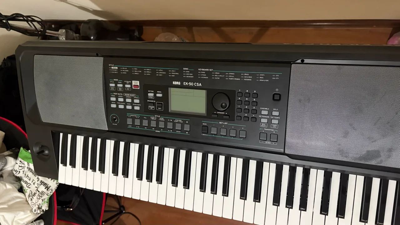 Teclado Korg EK 50 - CSA - Foto 2
