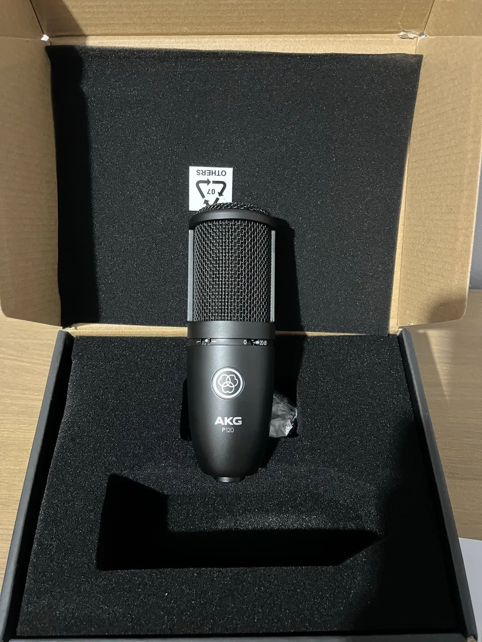 AKG P120 Microfone Condensador - Foto 4
