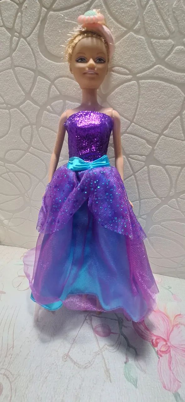 Vestido boneca alecia  moda e magia