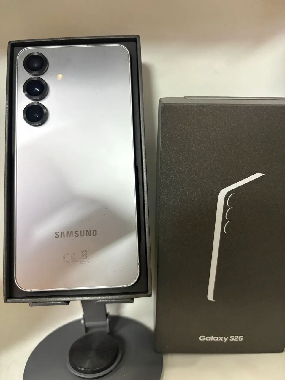 Samsung s25 128 gb 12 ram - Foto 2