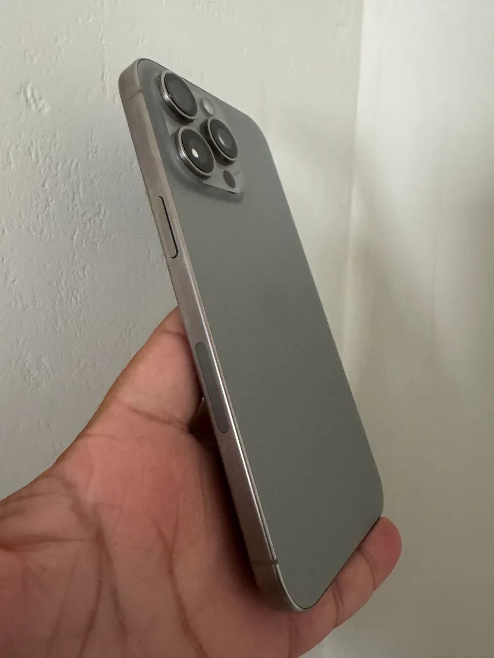 IPHONE 15 PRO MAX 256 NATURAL R$ 3700,00