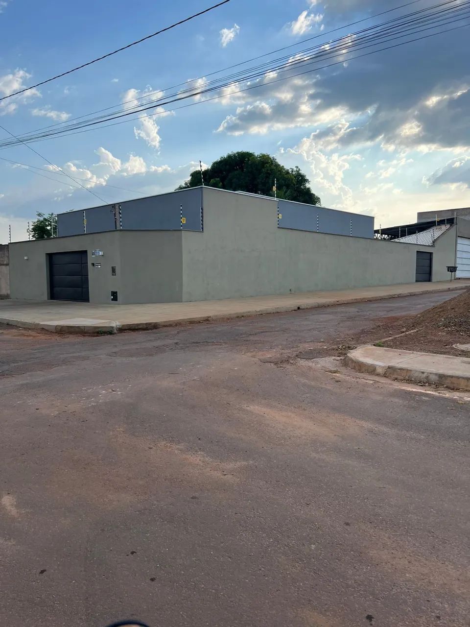 Casa disponível locação e a venda 