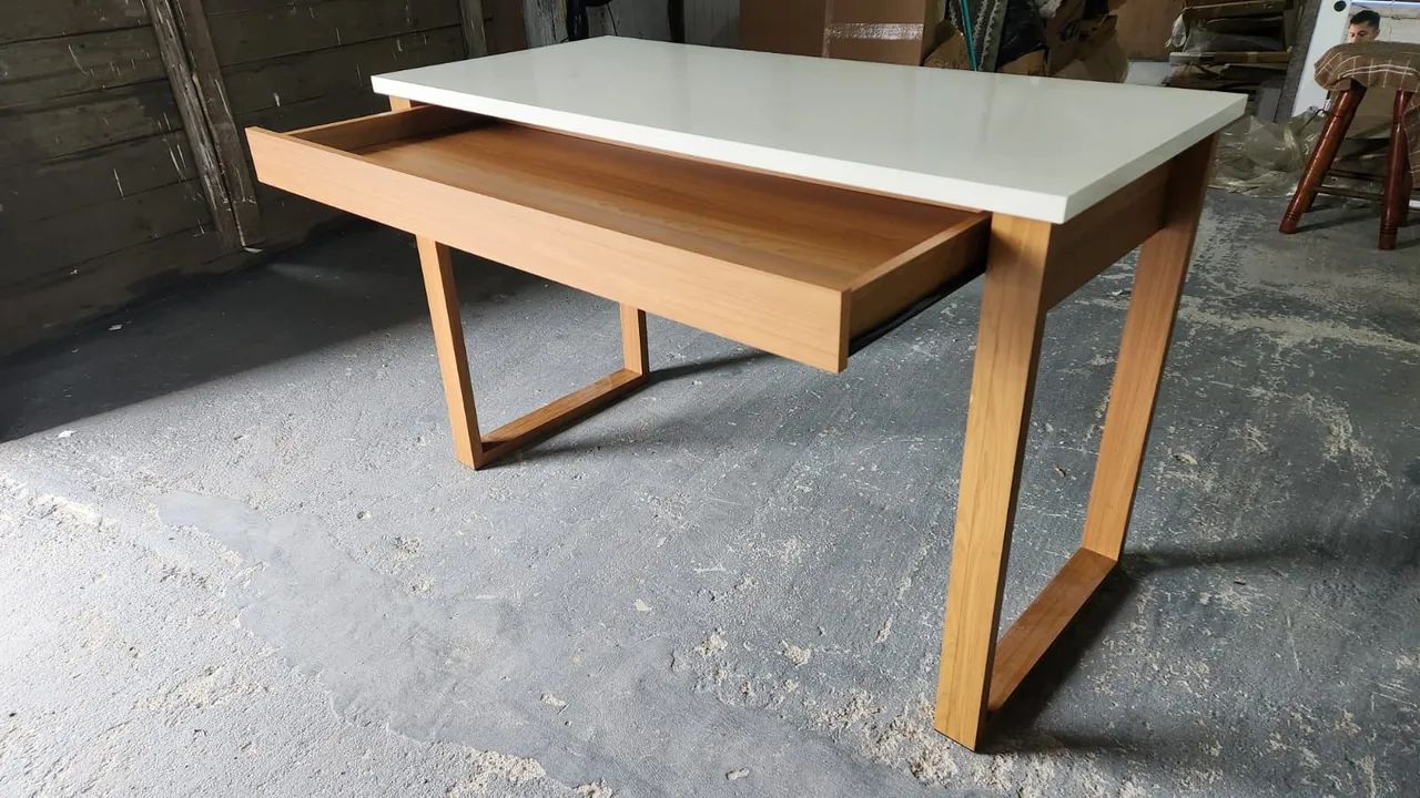 Mesa escrivaninha 